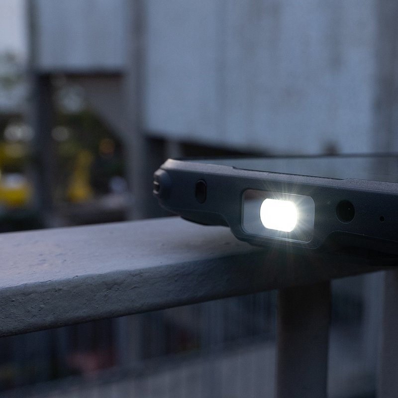 Xever_7_Pro_Lifestyle_1920 (1).jpg