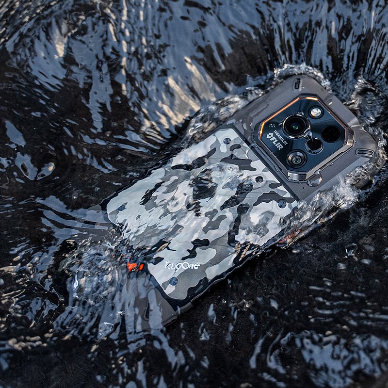 Xever_7_Pro_Lifestyle_1920 (10).jpg