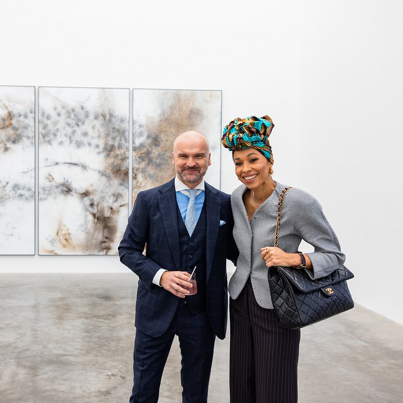 Omenaa Mensah, Rafał Brzoska.jpg