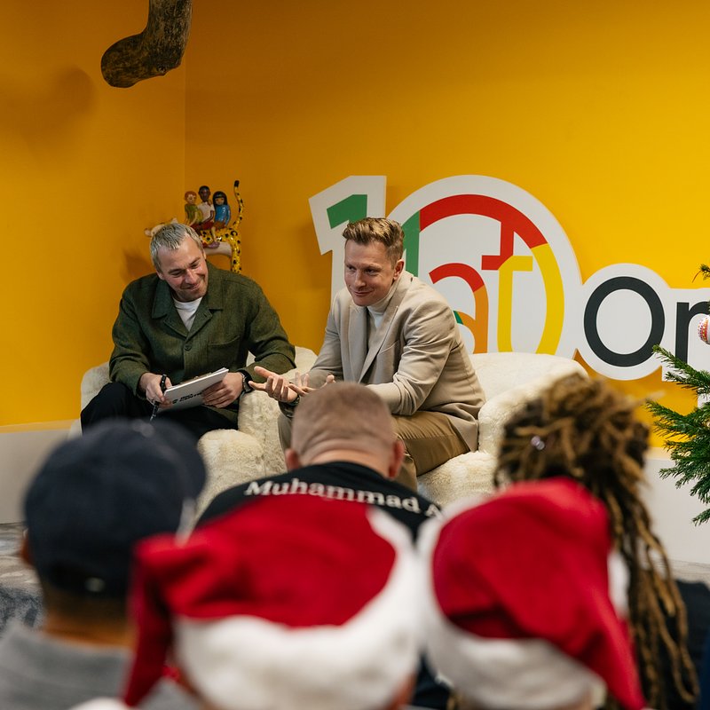 GrzegorzJędrzejewski w rozmowie z Jakubem Wesołowskim.jpg