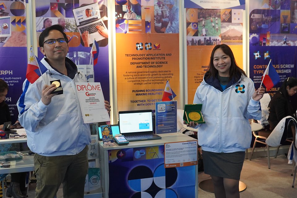 Mr. Noel Gary Del Castillo (left) and Mrs. Vanessa Del Castillo (right) proudly showing SeeYouDoc’s awards in the 50th International Exhibition of Inventions Geneva (IEIG). Photo courtesy of DOST-TAPI.