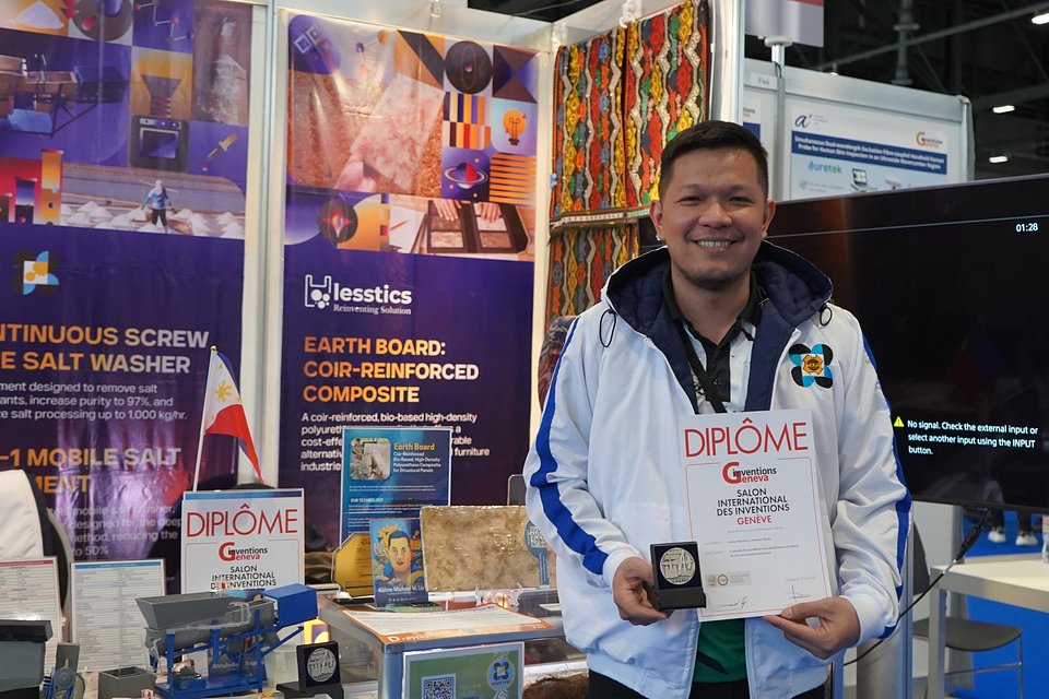 Mr. Kenno Michael Uy proudly poses with Lesstics, Inc.’s Silver Award at the 50th International Exhibition of Inventions Geneva (IEIG). Photo courtesy of DOST-TAPI