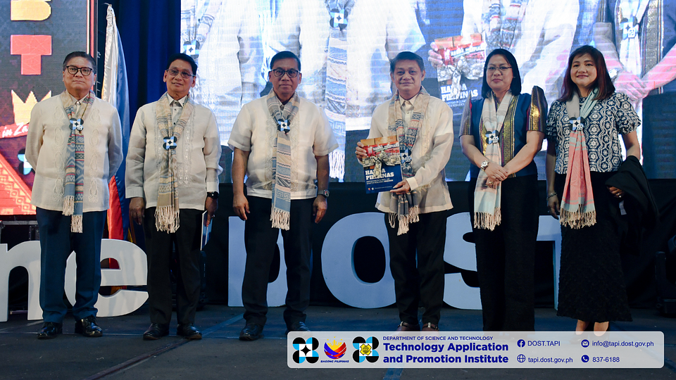 IN PHOTO: Launching and Turnover of HANDA PILIPINAS: Innovations in Climate and Disaster Resilience Guidebook (From left to right) Asec. Napoleon K. Juanillo, Jr., DOST Assistant Secretary for Technology Transfer, Communications, and Commercialization; Dr. Teodoro M. Gatchalian, DOST Undersecretary for Special Concerns; Dr. Renato U. Solidum Jr., DOST Secretary; and Engr. Maria Theresa Bien De Guzman, DOST Assistant Secretary for Countryside Development, together with partners from key agencies and national government.