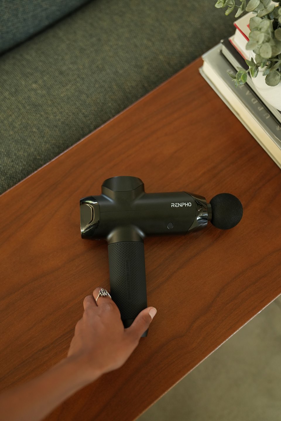 C001_Massage Gun_Photos_3_Lifestyle.jpg
