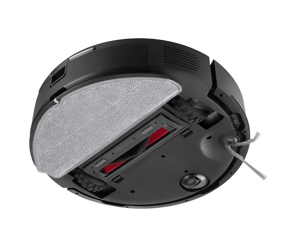 Roborock Q7 Pro – Angled Bottom View.jpg