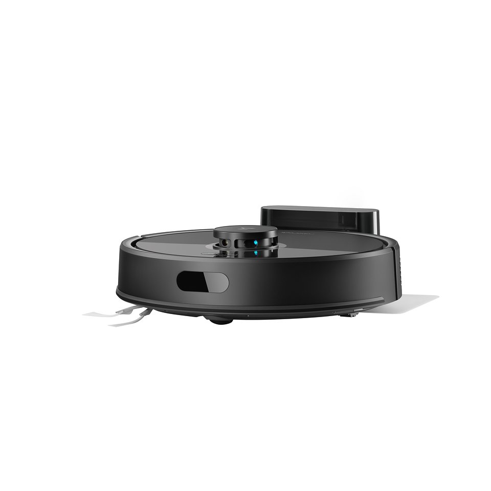 Roborock Q7 Pro – Docked Low Front-Right View.jpg
