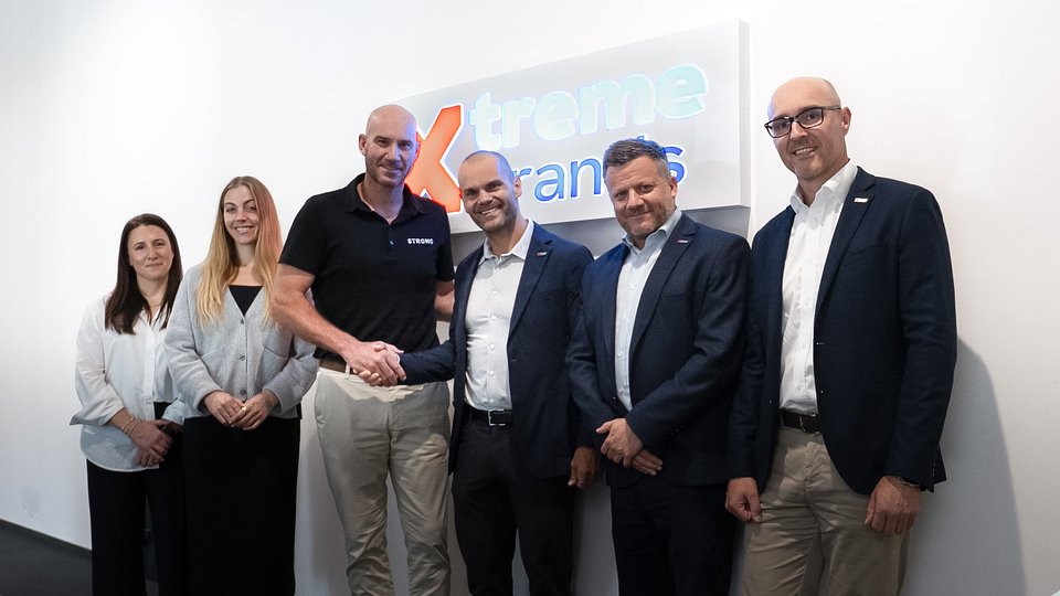 Carley Cunningham (Business Performance Manager STRONG Pilates), Heather Christie (VP of Onboarding STRONG Pilates), John Hastings (Sales and Operations Strong Pilates), Łukasz Dojka (założyciel i właściciel Xtreme Brands), James Cotton (CEO Xtreme Brands), Łukasz Nowakowski (założyciel i właściciel Xtreme Brands)
