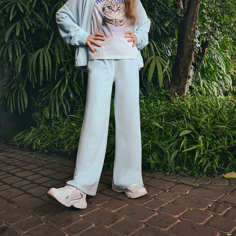 SMYK_SS26_WIOSNA_prawa do 12.28_3628.jpg