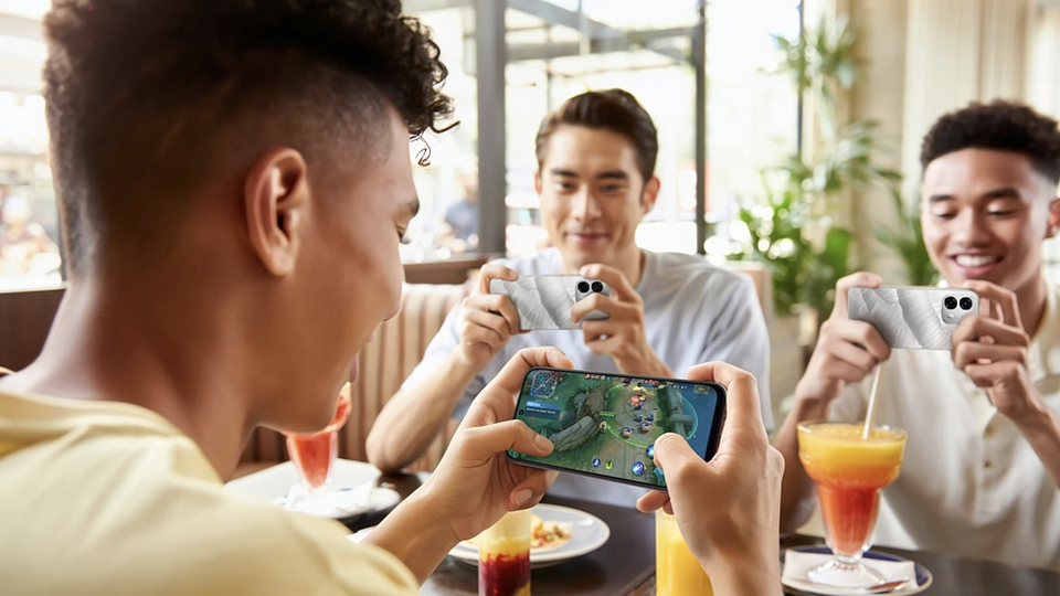 Equipada com o ColorOS 15, a Série OPPO A6 combina funcionamento intuitivo e fluido com um design elegante