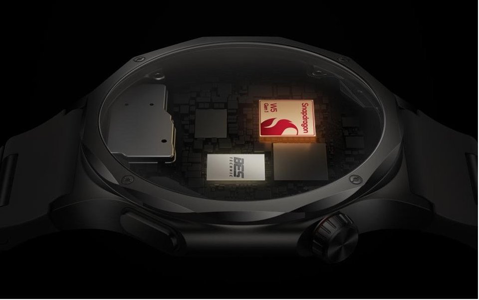 Equipado com a arquitetura Dual-Engine, o OPPO Watch X3 oferece até 5 dias de autonomia no Modo Inteligente.