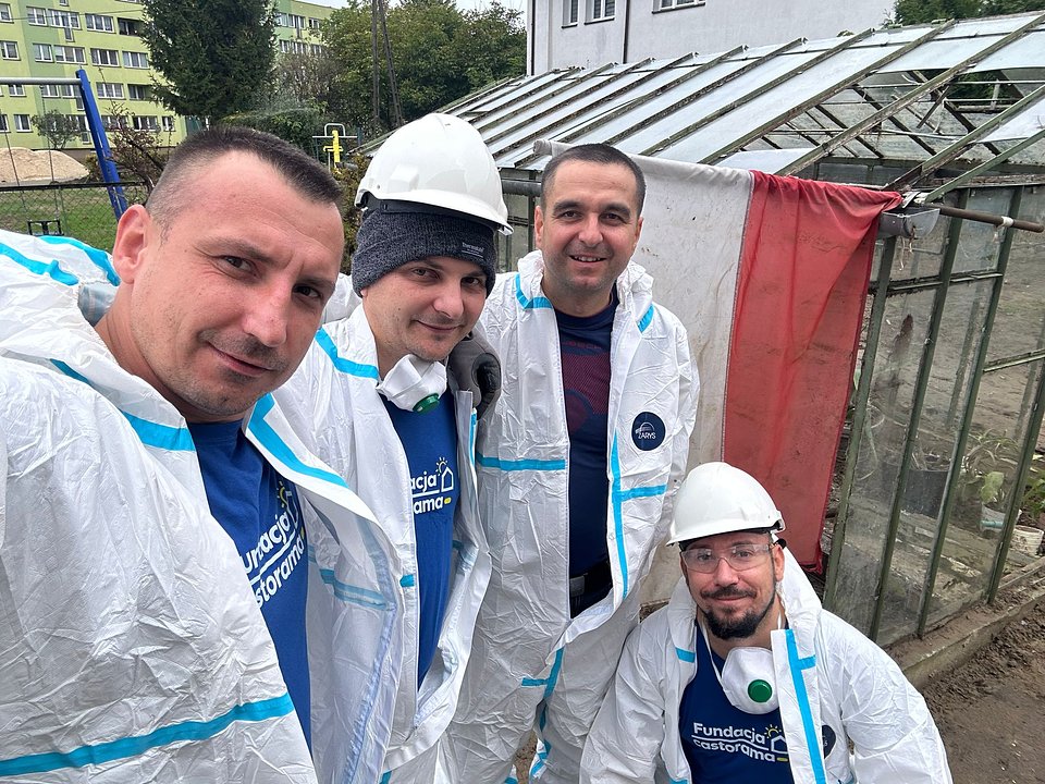 flaga polski wolont.JPG