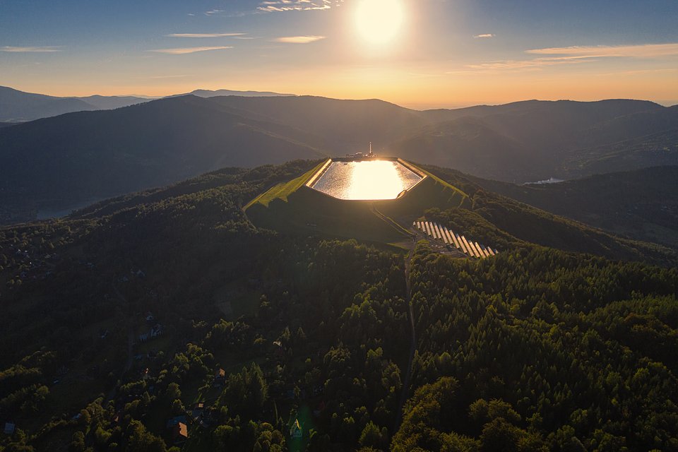 Zbiornik wodny na Górze Żar 