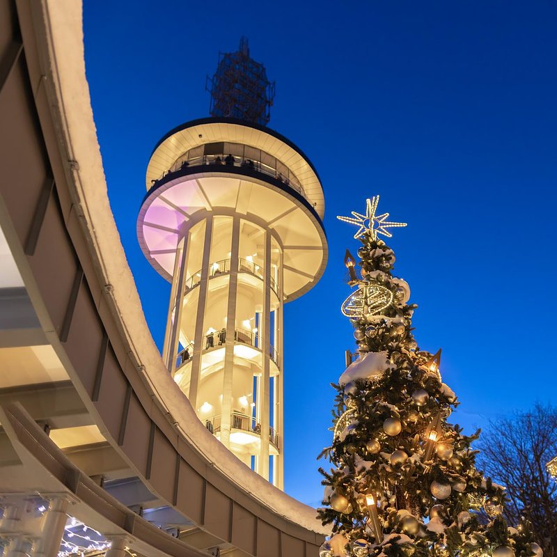 205 Otwarcie wieży widokowej na Górze Parkowej w Krynicy-Zdroju 2026 © Konrad Rogoziński.jpg