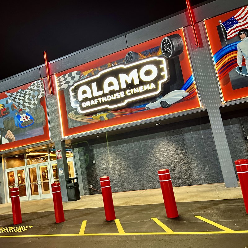 Alamo Exterior_Morning (1).jpg