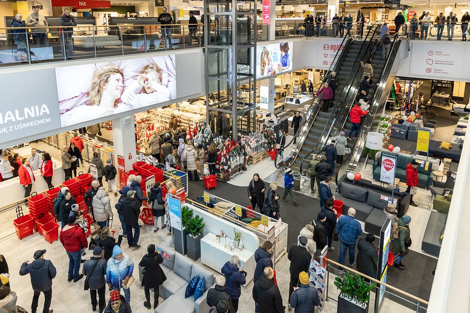 Sklep Agata przy Al. Gen. W. Sikorskiego został otwarty w czwartek, 20 listopada.