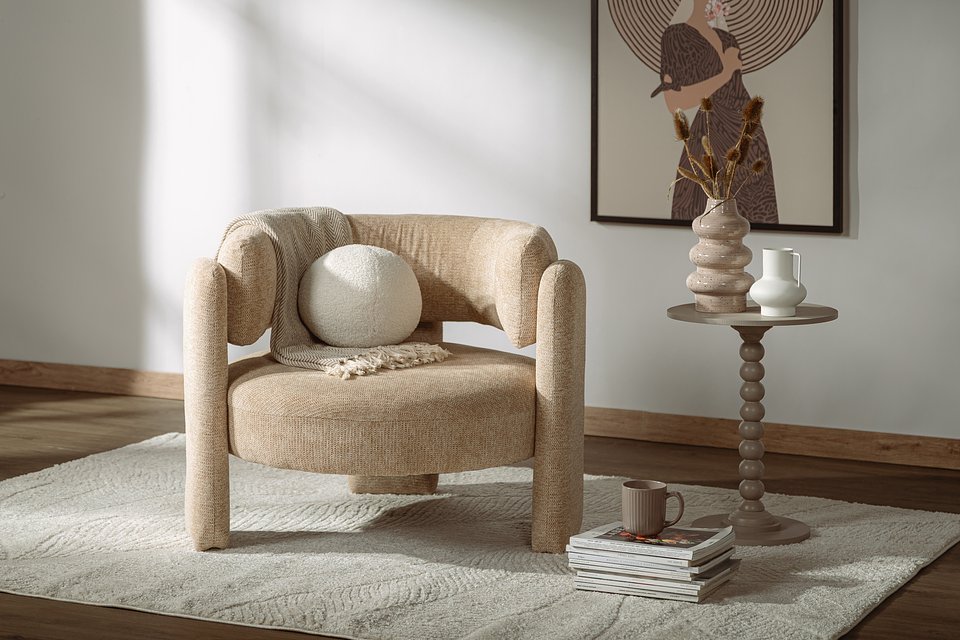 Beże i brązy zapewniają osobo przebywającym we wnętrzu efekt "uziemienia".