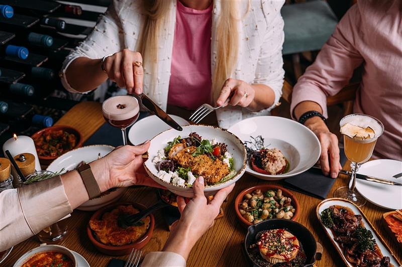 Tres Toros_Elektrownia Powiśle.jpg