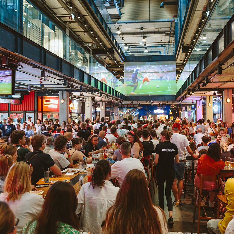 Food Hall Powiśle fot. Mikołaj Żurkowski (7) (1).jpg