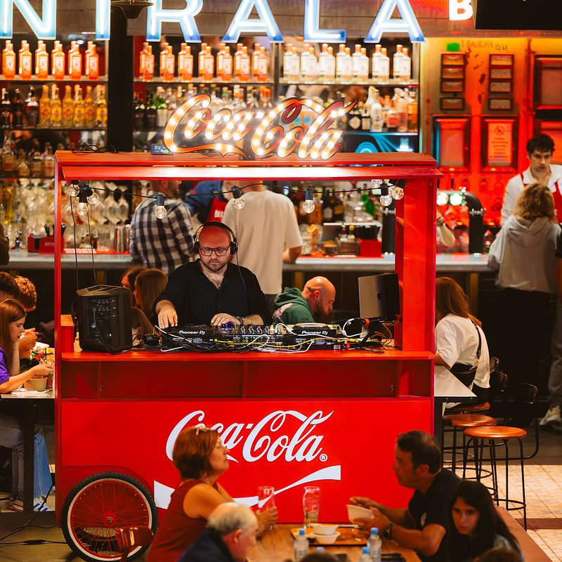 CC ICON Festival_Food Hall Elektrownia Powiśle (3).jpg