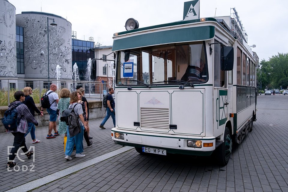 Wycieczka trambusem śladami Ziemi Obecanej_fot. Hubert Tkaczyński.jpg