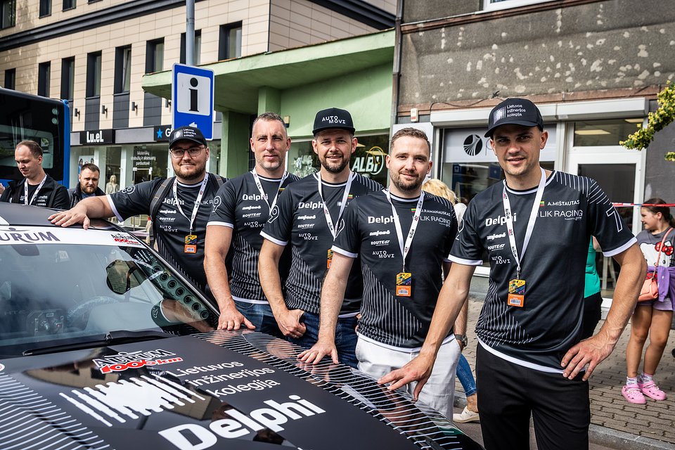 LIK Racing by Delphi (2).jpg