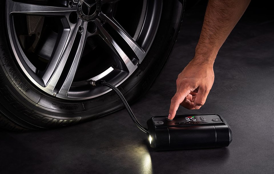 2024.12.4 - AL5 - Mercedes GLC 300 - Studio-002.jpg