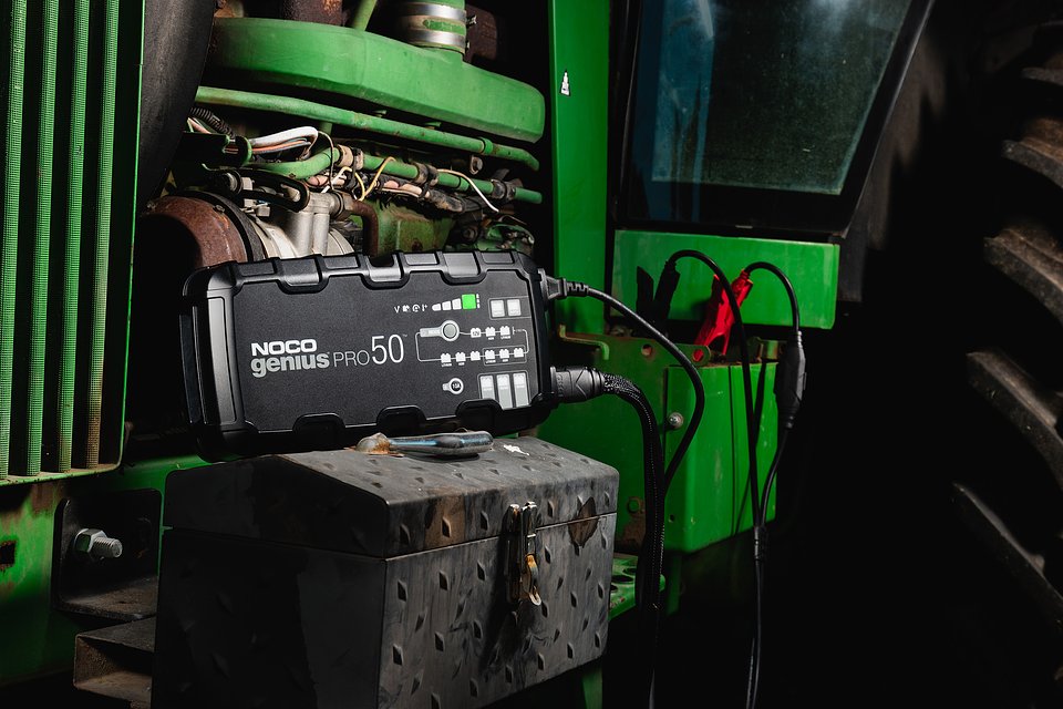 Ładowarka profesjonalna Genius Pro50 (50A) 