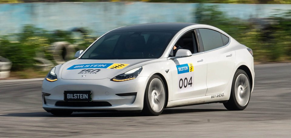 BILSTEIN Tesla 01.jpg