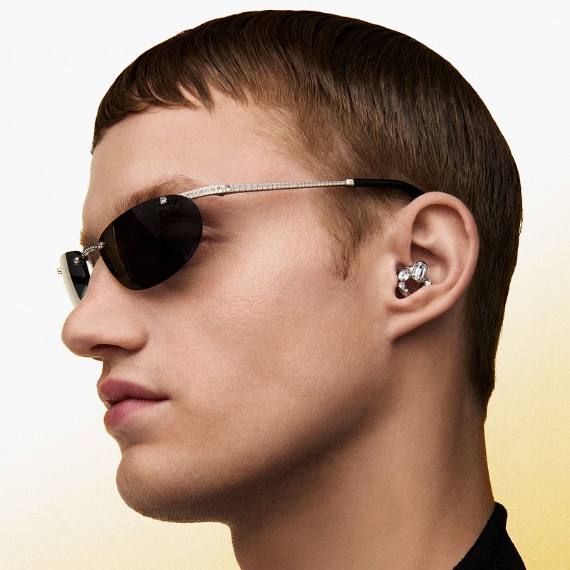 2025_ICONS_OF_JOY_LOOP_ON_MODEL_STILL_1_72dpi_rgb_16x9.jpg
