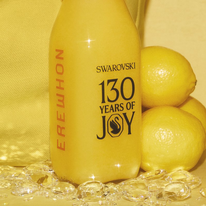 2025_Master Of Light_Los Angeles_Sarovski_Erewhon Colloboration_Still Life Image_Juice_1440x1800_03.jpg