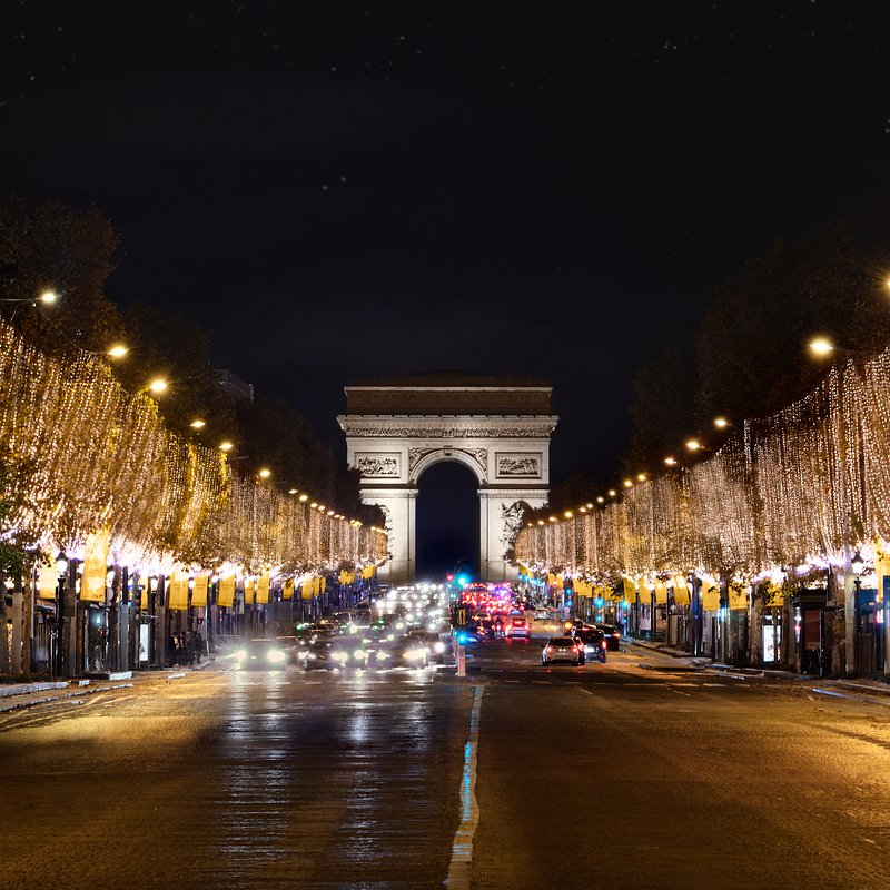 Swarovski_Champs-Elysées_Illuminations (5).jpg