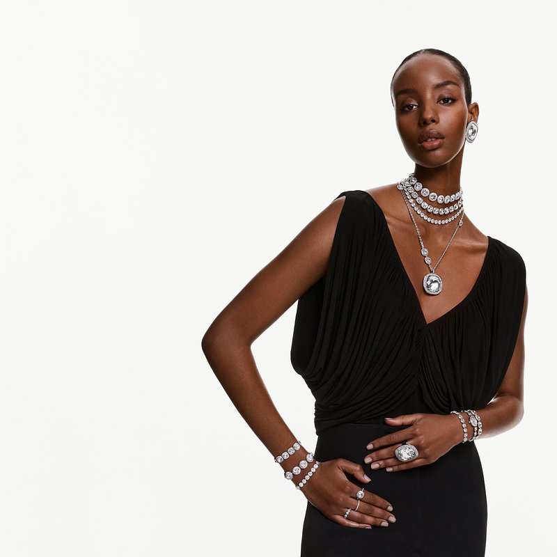 FW26_Commercial_Lookbook_Una_Angelic_2_300dpi.jpg
