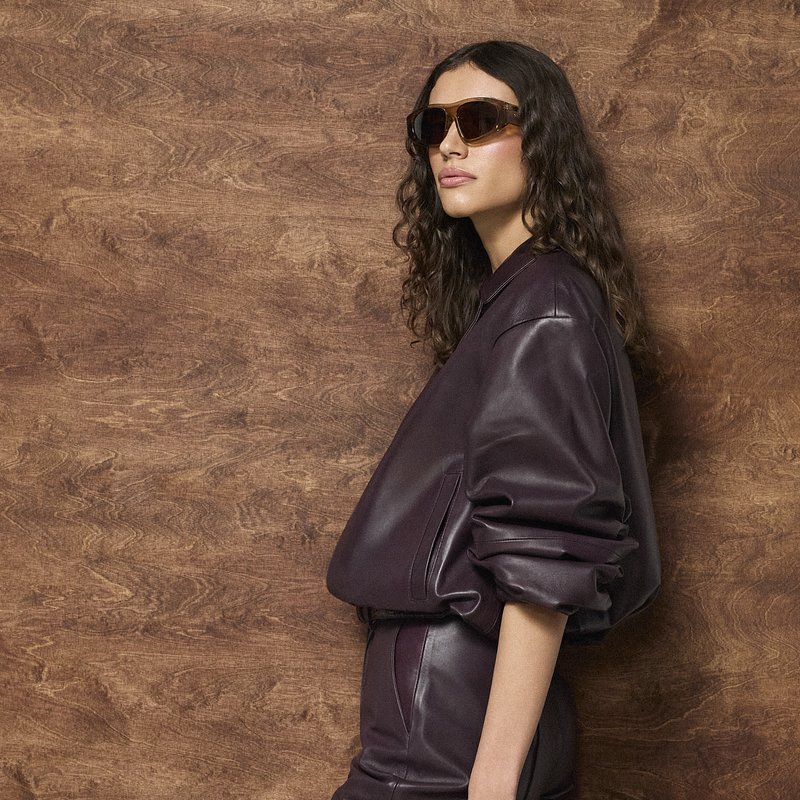 2025-12-22 - LAB - LEATHER SHADE0946 R.jpg