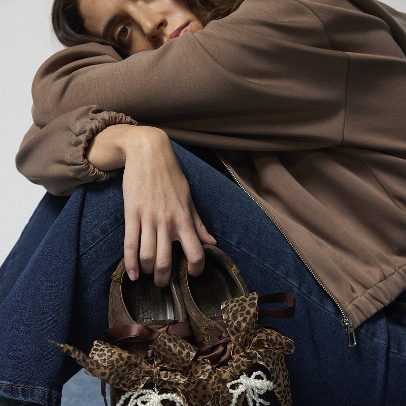 2025-12-22 - LAB - LEATHER SHADE1220 BR.jpg