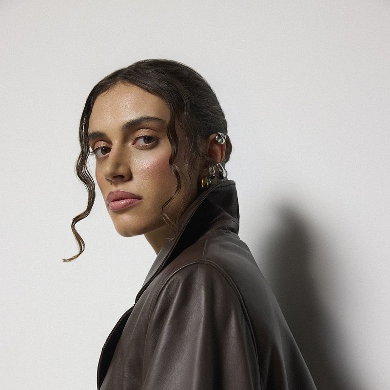 2025-12-22 - LAB - LEATHER SHADE1300 R.jpg