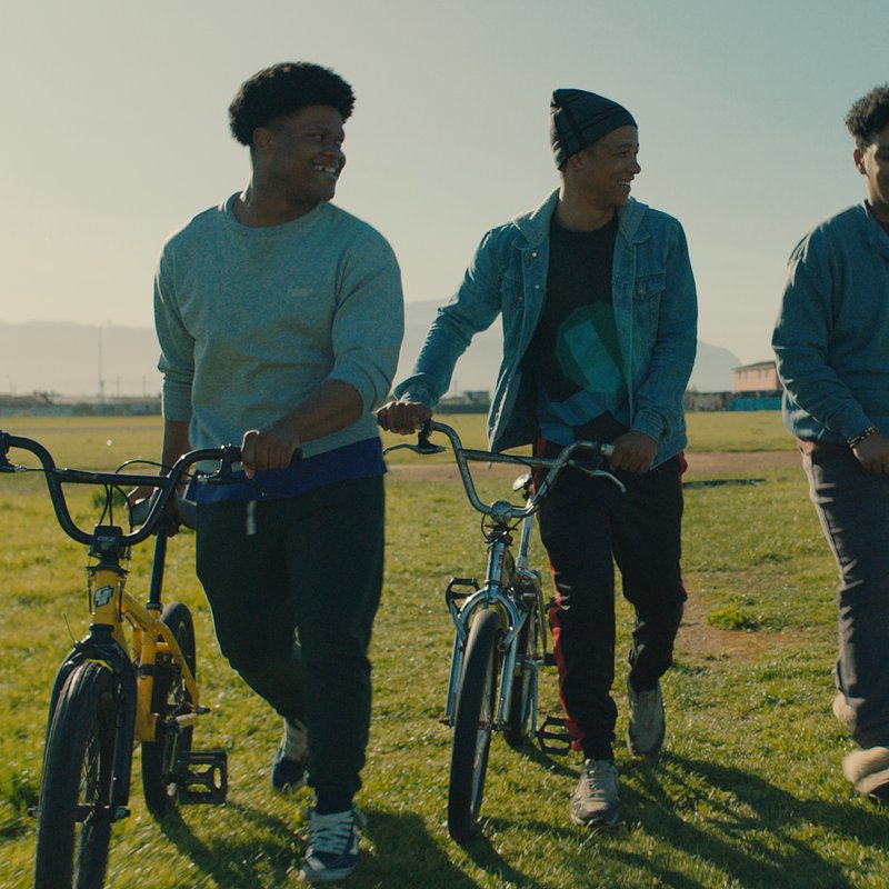 4096x2048 Spinners_1.4 (c) Empreinte Digitale I Canal+ International I Showmax 2023.jpg