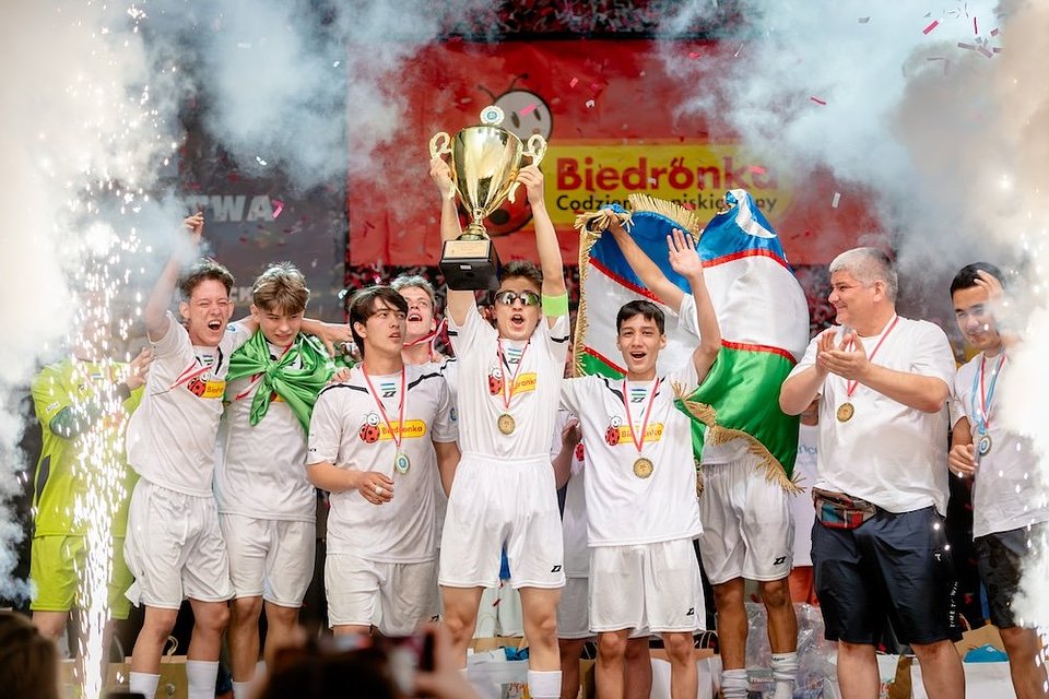 fot. Nadzieja na Mundial 06 Mistrzowie Polski.jpg