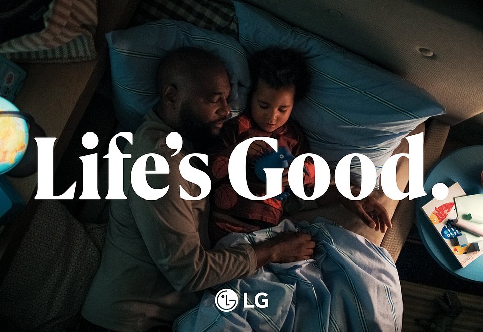 26_Life's Good_PR_02_MainKV_Dad_3x2.jpg
