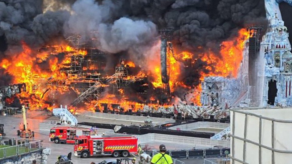 sanity-new_tomorrowland_fire_im6gz0.png