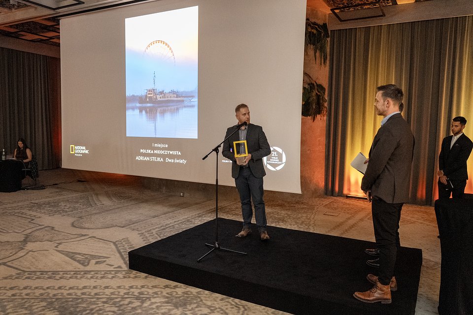 Kategoria: Polska Nieoczywista - I miejsce - Adrian Stejka, Dwa światy, 21. Wielki Konkurs Fotograficzny National Geographic Polska