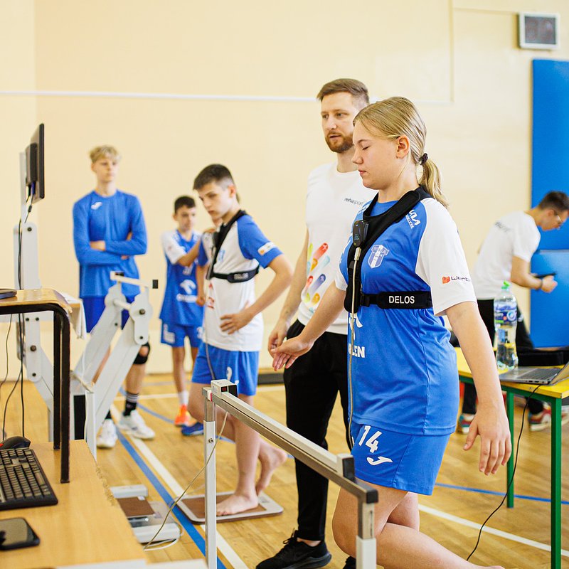Rehasport i SPR Wisła Płock łączą siły w poszukiwaniu sportowych talentów (6).jpg