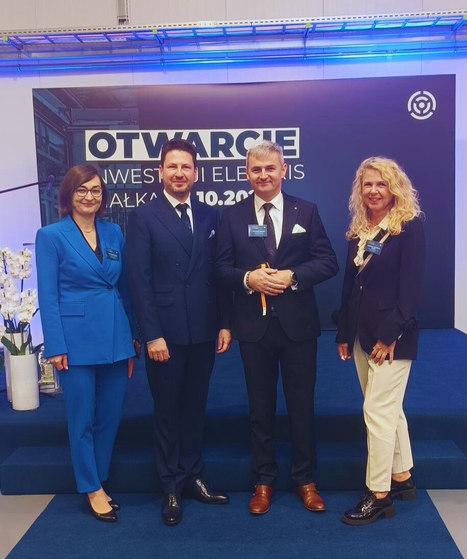 Od lewej: Justyna Czyszek, wicedyrektor działu obsługi inwestora w KPT; Łukasz Hajdała, prezes zarządu Electris; Krystian Jarubas, wiceprezes zarządu KPT; Barbara Wityńska-Słącz, wicedyrektorka ds. promocji w KPT