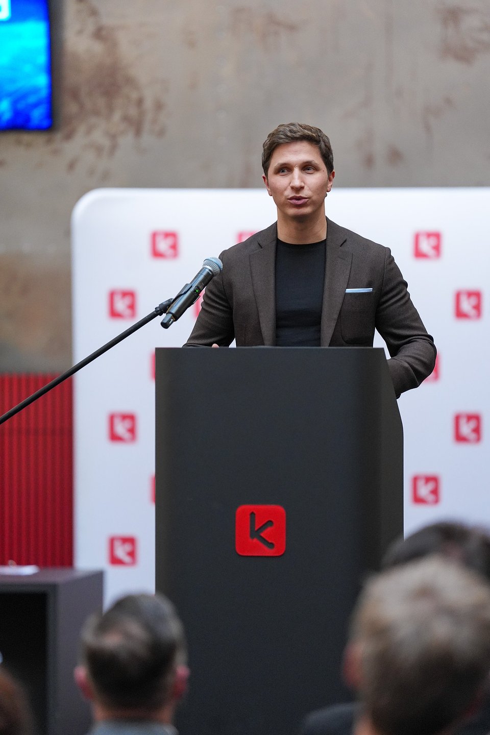 Low-res-Spacefund-short-MZ305272.jpg