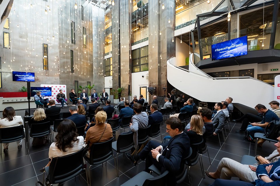 Debata prezesów spółek kosmicznych podczas konferencji SpaceTechFund, 6.10.2026 r.