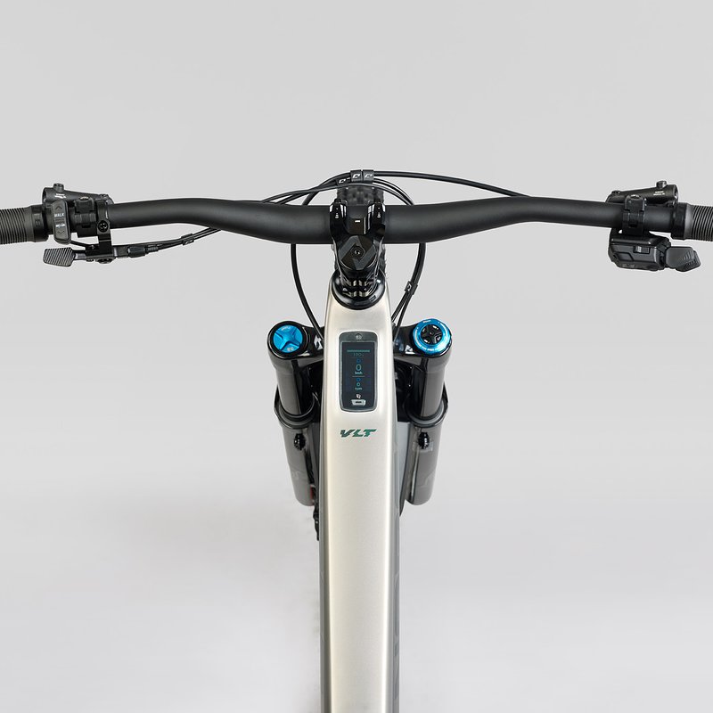 MY26 Sight VLT TQ C2 Metallic Grey POV.jpg