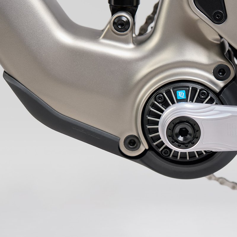 MY26 Sight VLT TQ C2 Metallic Grey Motor detail.jpg