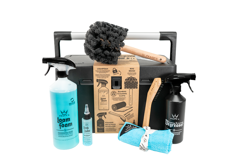 Peaty_s Complete Cleaning Kit Hero.png