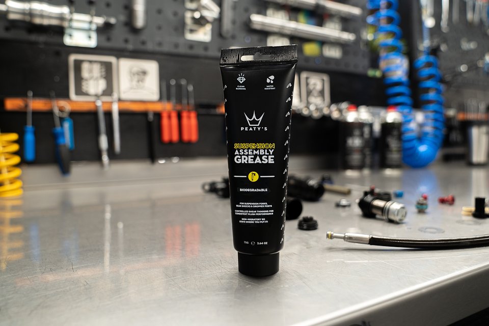 Peaty_s Suspension Assembly Grease Image 3.jpg