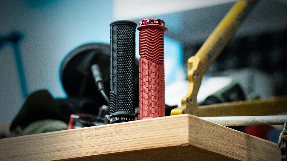 Monarch Pro Grip- Brick and Black.jpg