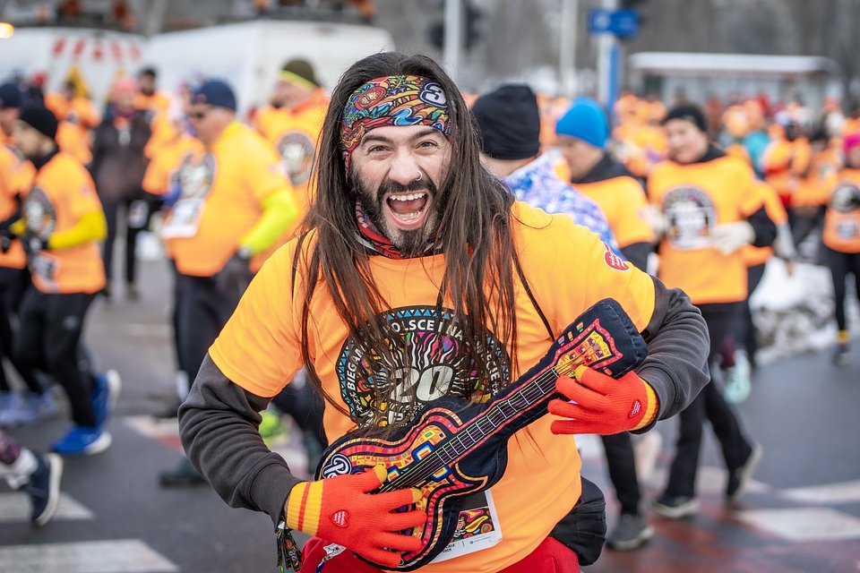 Uczestnik 20. Biegu „Policz się z cukrzycą” podczas 34. Finału WOŚP, fot. Łukasz Giers